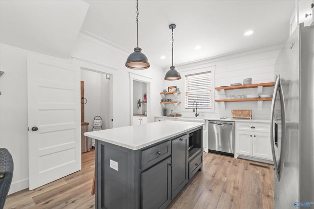 3317 Hardin Road, Guntersville, AL 35976