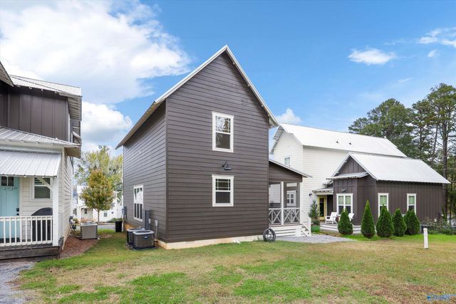 3317 Hardin Road, Guntersville, AL 35976