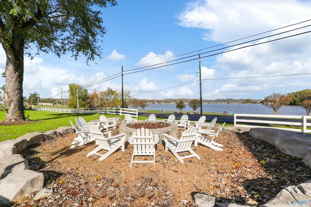 3317 Hardin Road, Guntersville, AL 35976