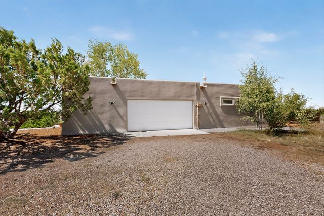 35 Avenida De La Paz, Lamy, NM 87540