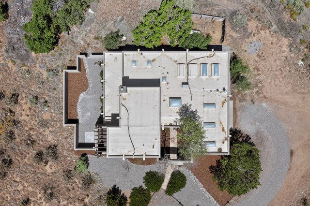 35 Avenida De La Paz, Lamy, NM 87540