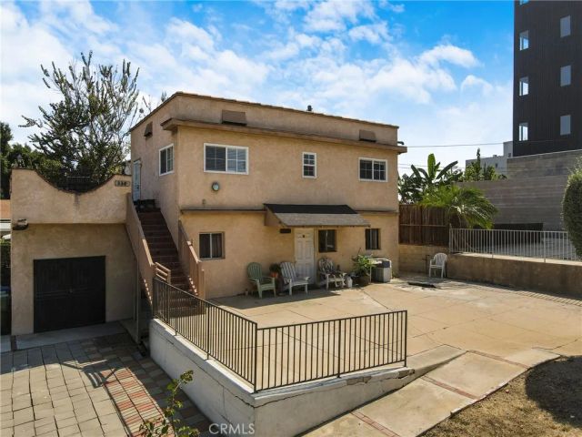 334 Robinson, Los Angeles, CA 90026
