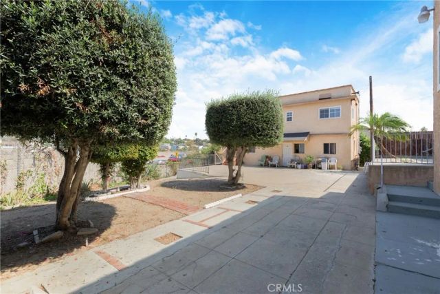 334 Robinson, Los Angeles, CA 90026