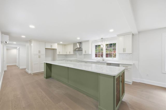 75 Lead Mine Rd, Southampton, MA 01073