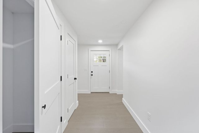 75 Lead Mine Rd, Southampton, MA 01073