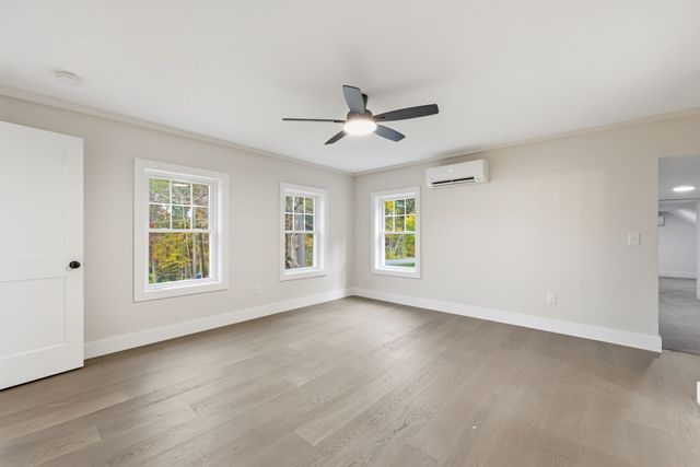 75 Lead Mine Rd, Southampton, MA 01073