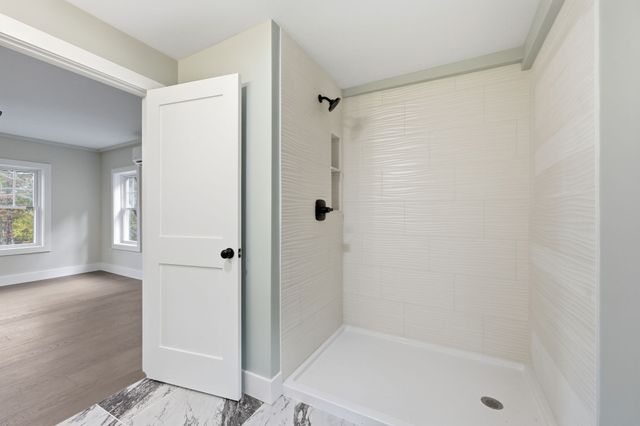75 Lead Mine Rd, Southampton, MA 01073