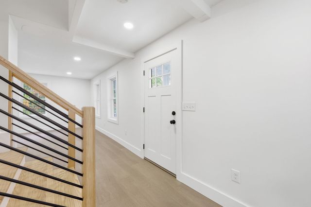 75 Lead Mine Rd, Southampton, MA 01073