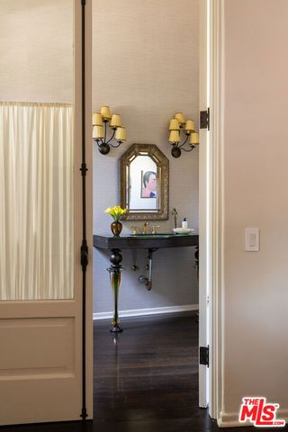 6964 Los Tilos Road, Los Angeles, CA 90068