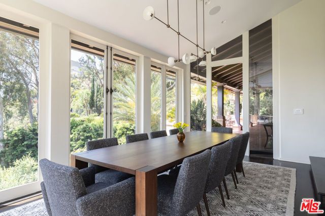 6964 Los Tilos Road, Los Angeles, CA 90068