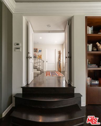6964 Los Tilos Road, Los Angeles, CA 90068