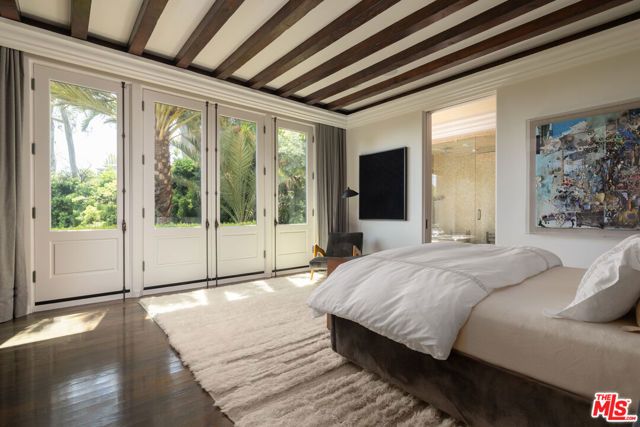 6964 Los Tilos Road, Los Angeles, CA 90068