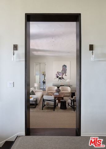 6964 Los Tilos Road, Los Angeles, CA 90068
