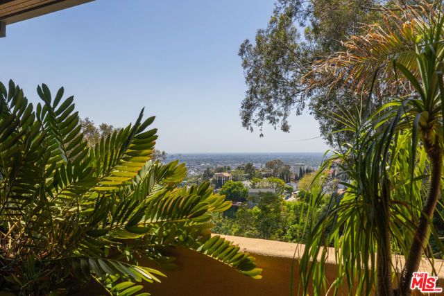 6964 Los Tilos Road, Los Angeles, CA 90068