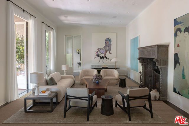 6964 Los Tilos Road, Los Angeles, CA 90068