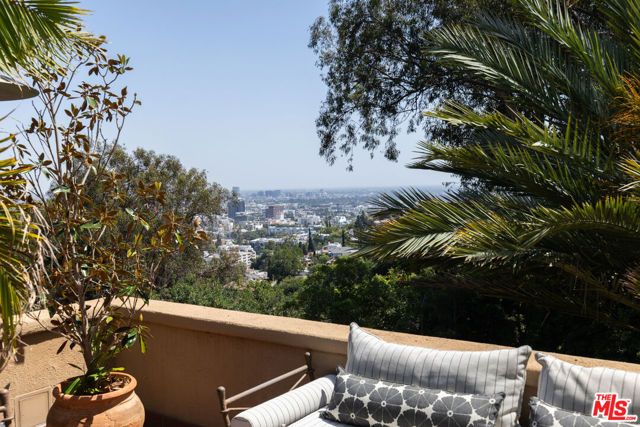 6964 Los Tilos Road, Los Angeles, CA 90068