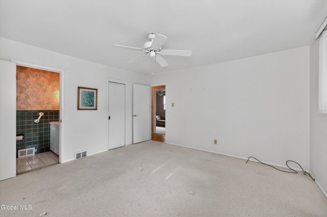 1060 Cornelius Avenue, Niskayuna, NY 12309
