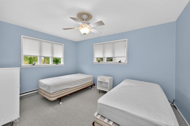 1060 Cornelius Avenue, Niskayuna, NY 12309