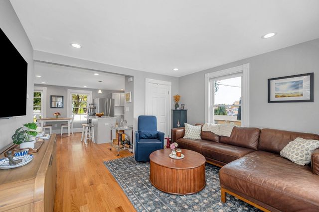 19 Eastern Ave, Beverly, MA 01915
