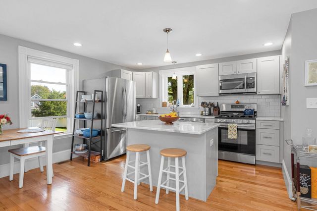 19 Eastern Ave, Beverly, MA 01915