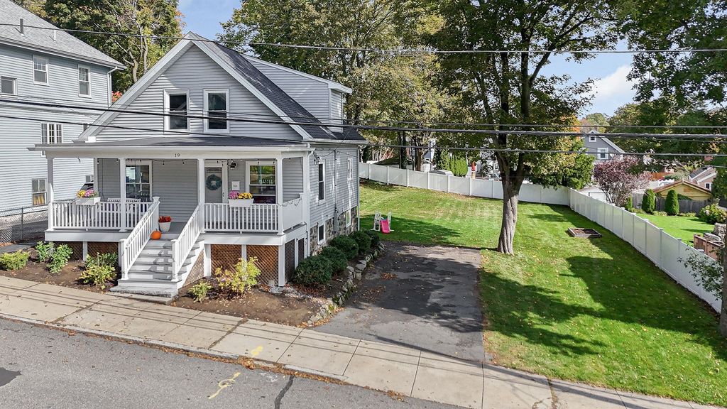 19 Eastern Ave, Beverly, MA 01915