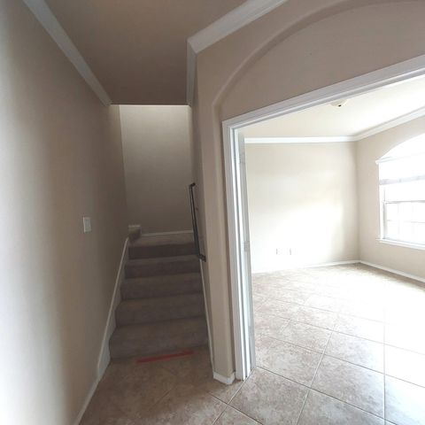 8404 Sioux Trail, Aubrey, TX 76227