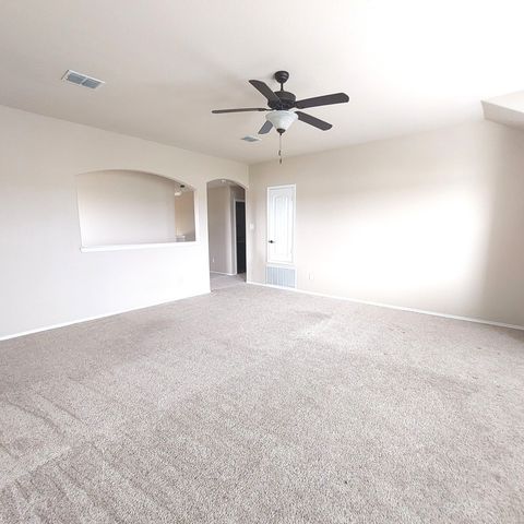 8404 Sioux Trail, Aubrey, TX 76227