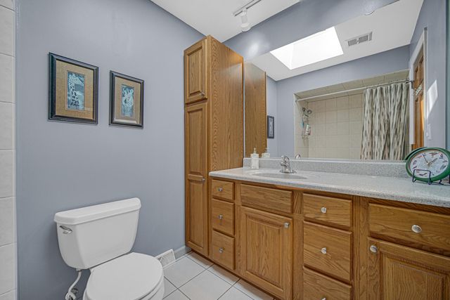 1004 Fran-lin Parkway, Munster, IN 46321