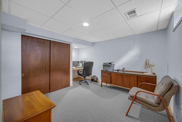 1004 Fran-lin Parkway, Munster, IN 46321