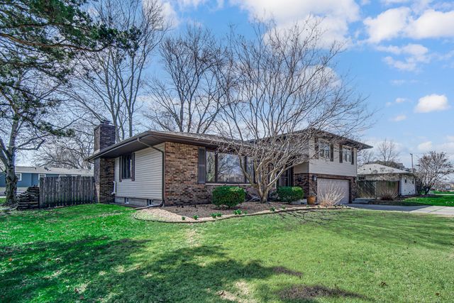 1004 Fran-lin Parkway, Munster, IN 46321