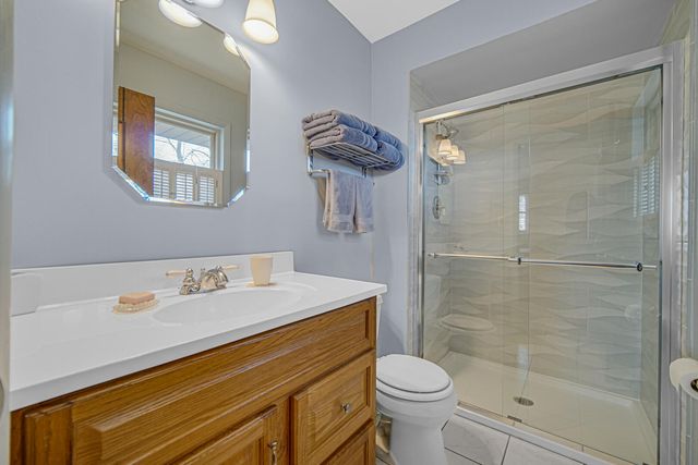 1004 Fran-lin Parkway, Munster, IN 46321