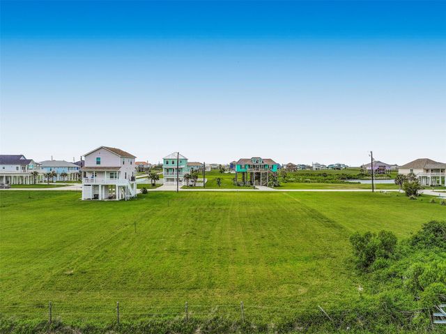 18051 Shaman Drive, Galveston, TX 77554