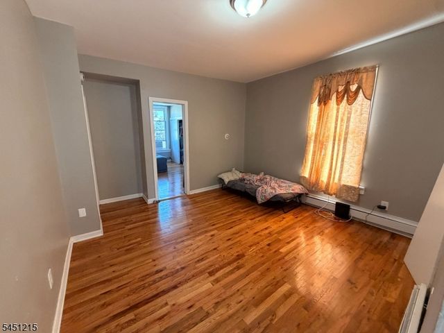 708 Jefferson Ave, Elizabeth City, NJ 07201