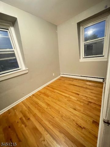708 Jefferson Ave, Elizabeth City, NJ 07201