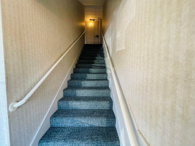40 Eastern Ave Apt 201, Manchester, NH 03104