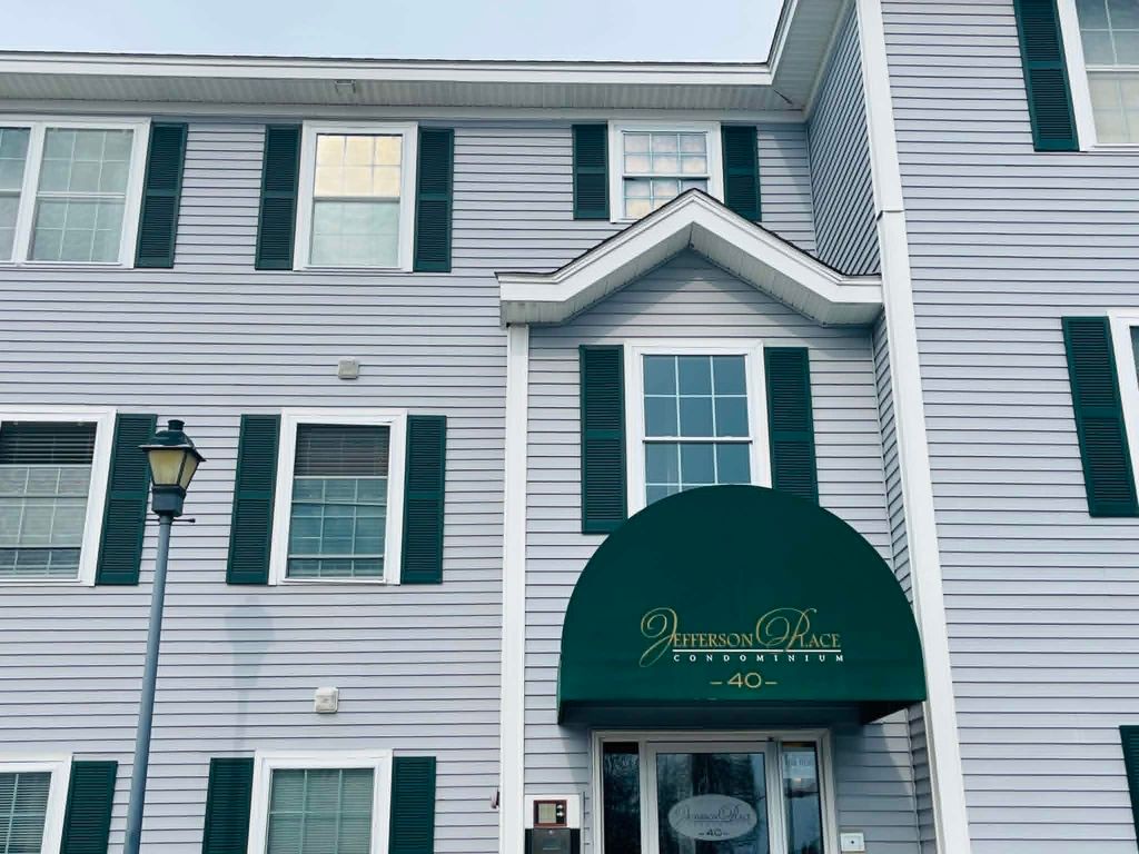 40 Eastern Ave Apt 201, Manchester, NH 03104