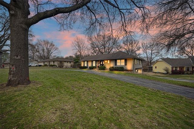 11521 Minor Drive, Kansas City, MO 64114