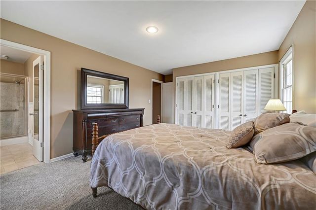 11521 Minor Drive, Kansas City, MO 64114