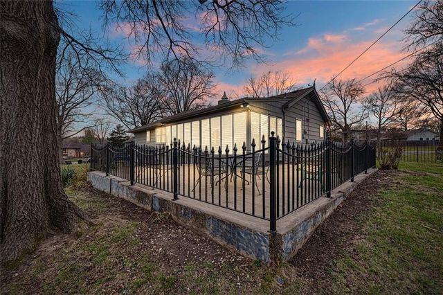 11521 Minor Drive, Kansas City, MO 64114