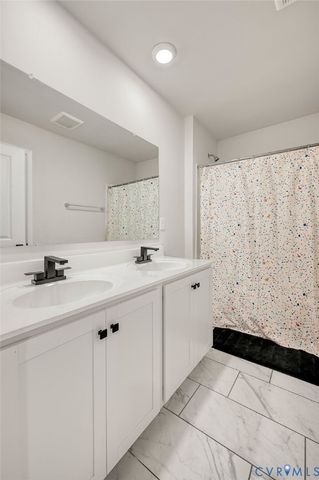 17412 Lawnfield Dr, Petersburg, VA 23803