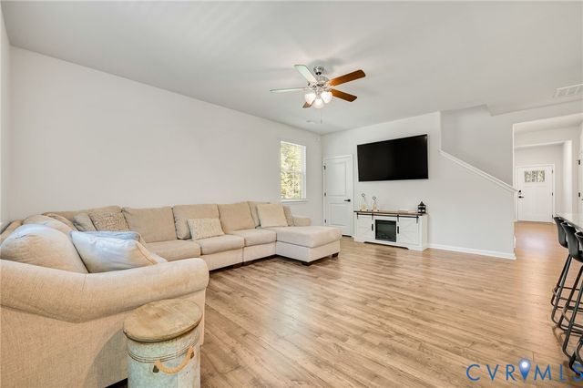 17412 Lawnfield Dr, Petersburg, VA 23803