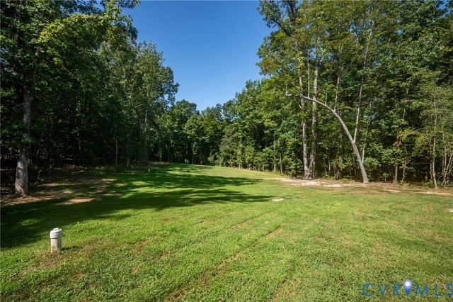 17412 Lawnfield Dr, Petersburg, VA 23803