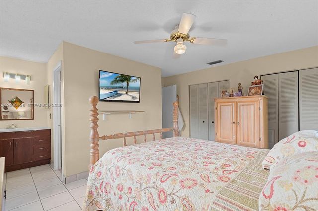 4829 SW 136th Pl, Miami, FL 33175