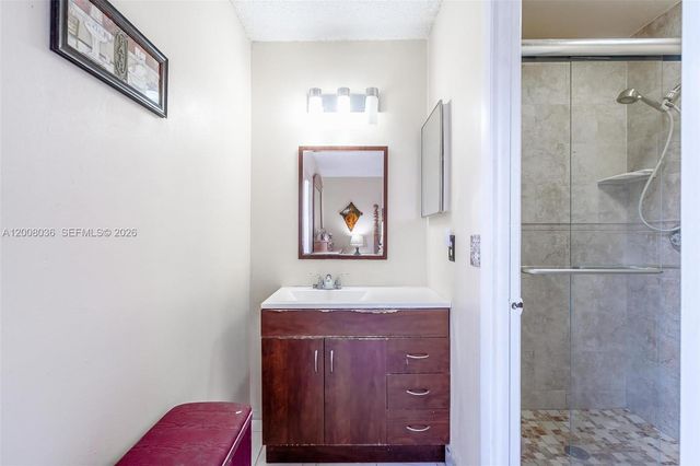 4829 SW 136th Pl, Miami, FL 33175