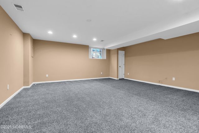 18 Bridgepointe Drive 207, South Amboy, NJ 08879