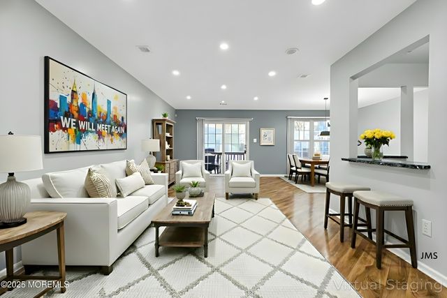 18 Bridgepointe Drive 207, South Amboy, NJ 08879