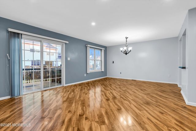 18 Bridgepointe Drive 207, South Amboy, NJ 08879