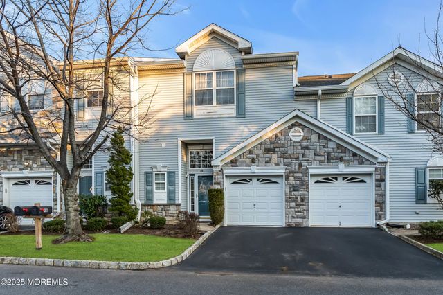 18 Bridgepointe Drive 207, South Amboy, NJ 08879