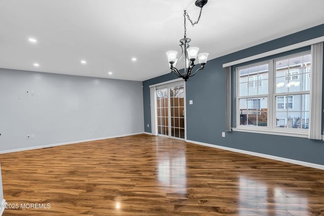 18 Bridgepointe Drive 207, South Amboy, NJ 08879