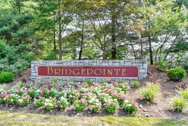 18 Bridgepointe Drive 207, South Amboy, NJ 08879